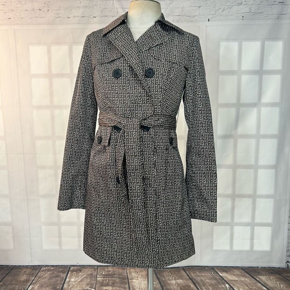 🔥🔥 5/$25 sale 🔥🔥 The Limited Brown & White Rain Jacket Size XS
